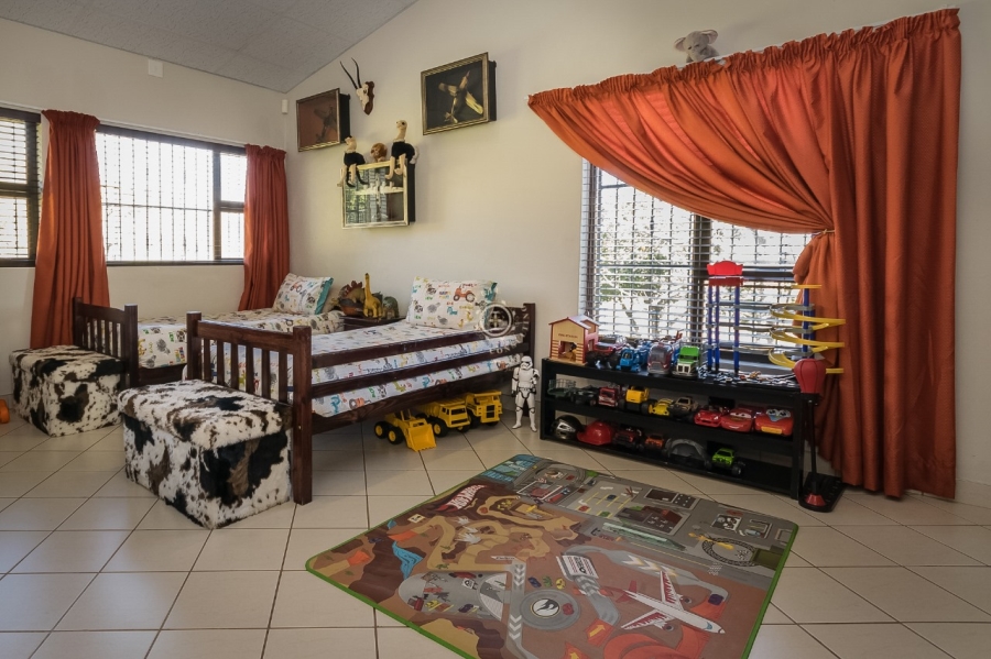 Commercial Property for Sale in Zuurplaat A H North West